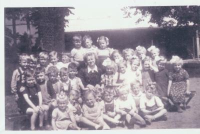 Klasfoto Nazarethse wijkschool Vossenhol anno 1953