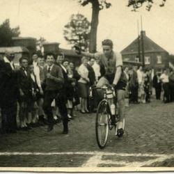 Cafébaas Ivan Van De Velde ooit coureur